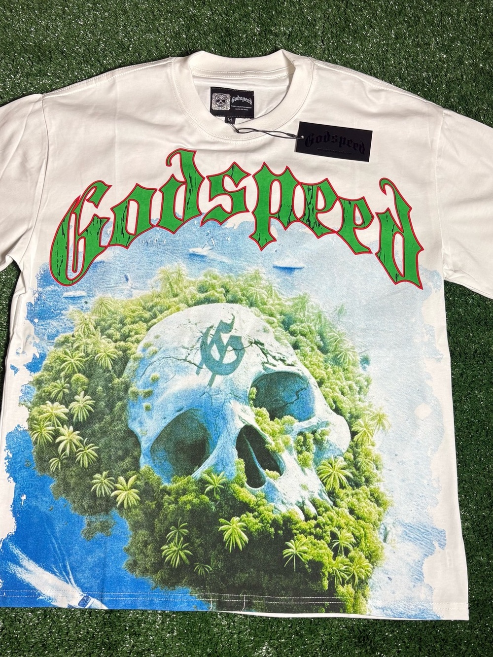 Graphic Skull Island White Crewneck T-Shirt